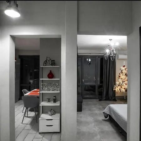 Reef Terrace Yaremche