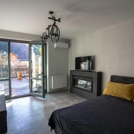 Reef Terrace Daire Yaremche